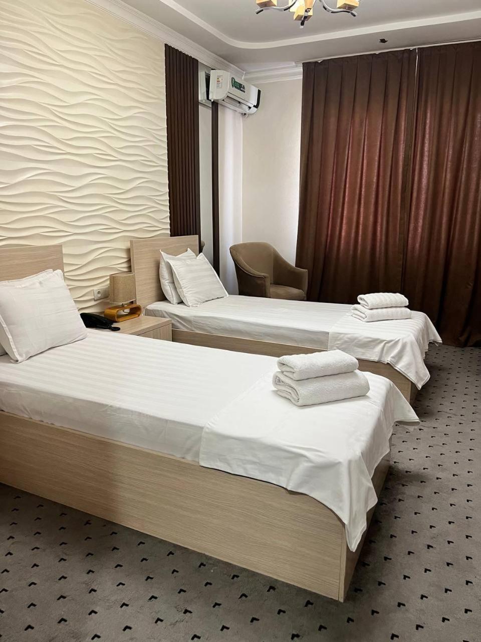 Orzu Hotel Namangan Exteriör bild
