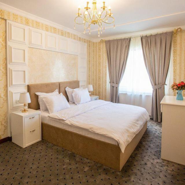 Orzu Hotel Namangan Exteriör bild